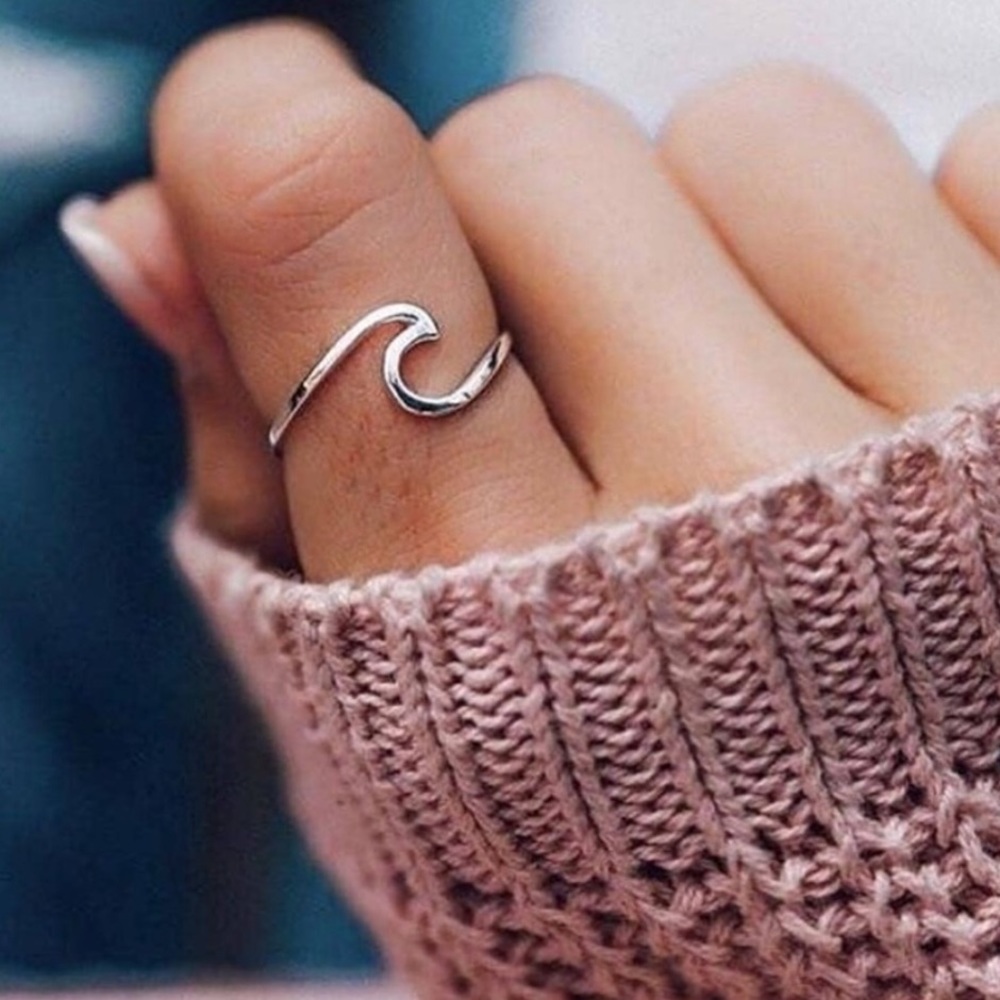 🆕WT! Sterling Silver Wave Ring Available in Various Ring Sizes